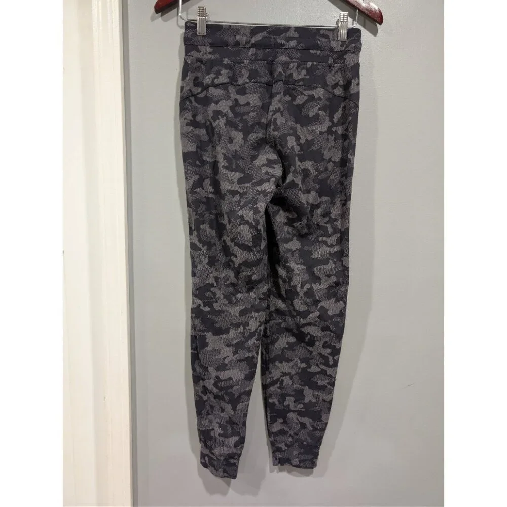 Lululemon 2 Pairs Of Joggers Gray Warm Down Jogger Camo Ready To Rulu Sz 6
